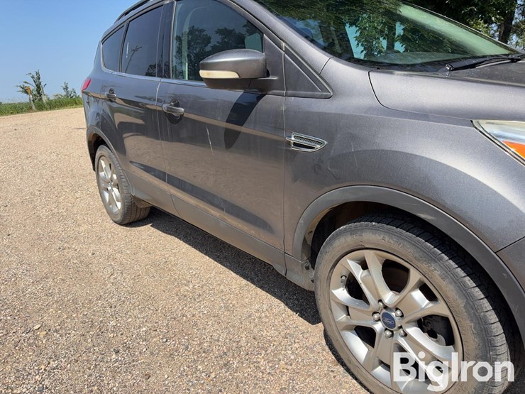 2013-ford-escape-sel-image-14