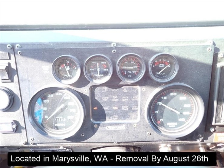 2001-freightliner-mt55-image-14