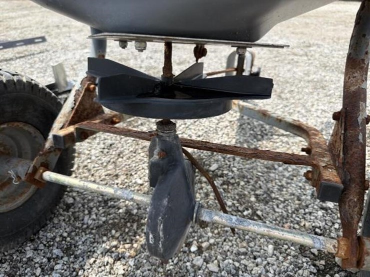 rugid-spreader-image-4