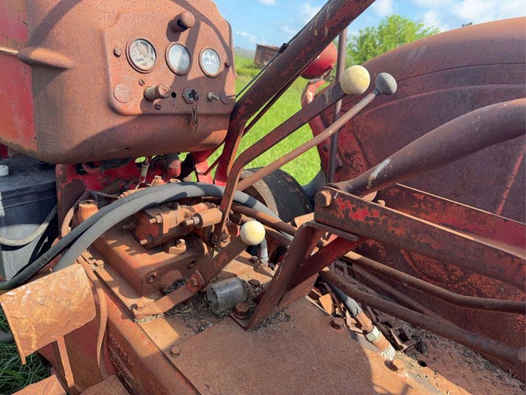 massey-ferguson-44-image-35