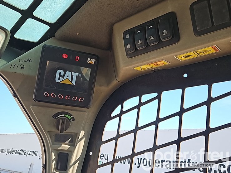 2021-caterpillar-289d3-image-28
