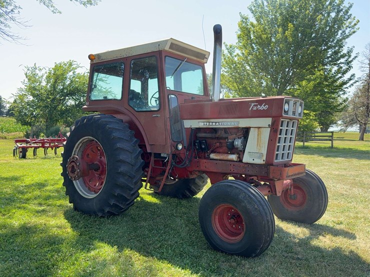 farmall-1566-turbo-image-7