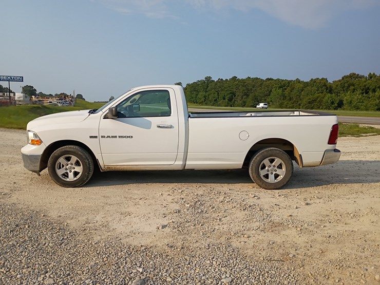 2012-dodge-1500-image-3
