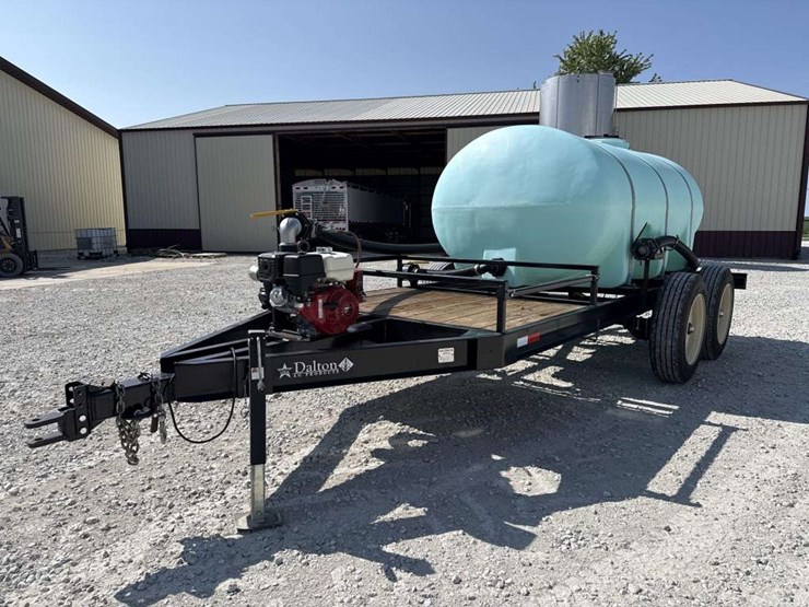 dalton-1300-galllon-tender-trailer-image-1