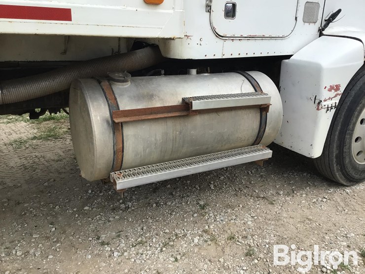 1988-peterbilt-377-image-12