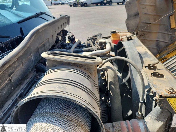 2010-international-durastar-4300-image-22