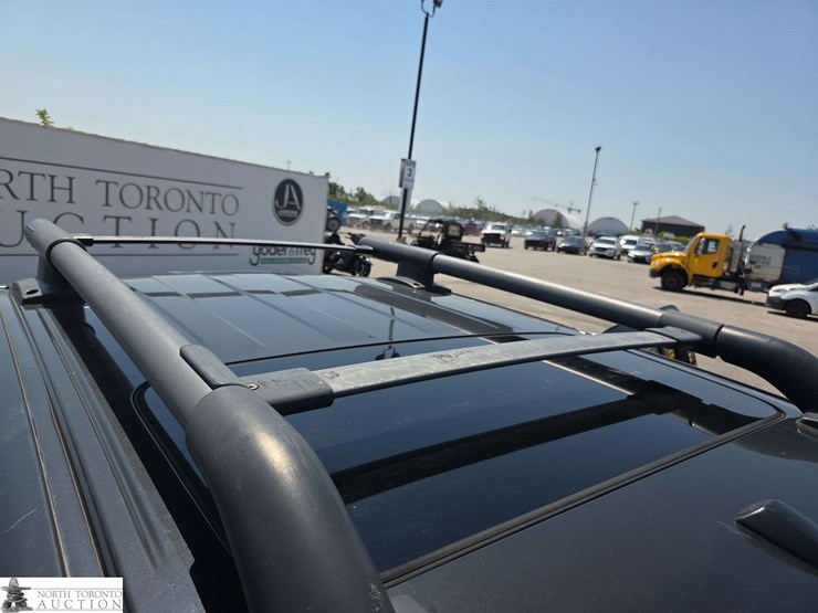 2012-nissan-frontier-image-21