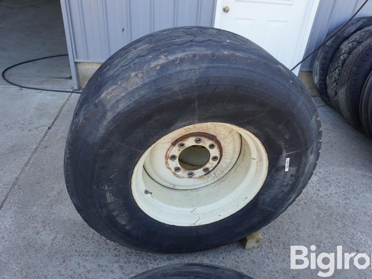 445/65r22.5-tire-and-rims-image-7