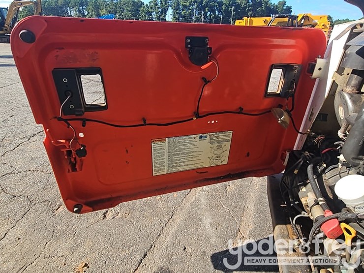 2019-bobcat-t590-image-17