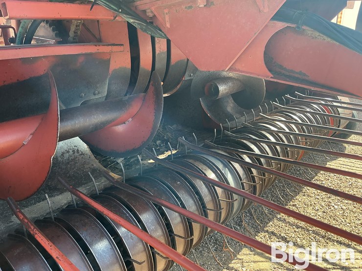 hesston-4650-image-16