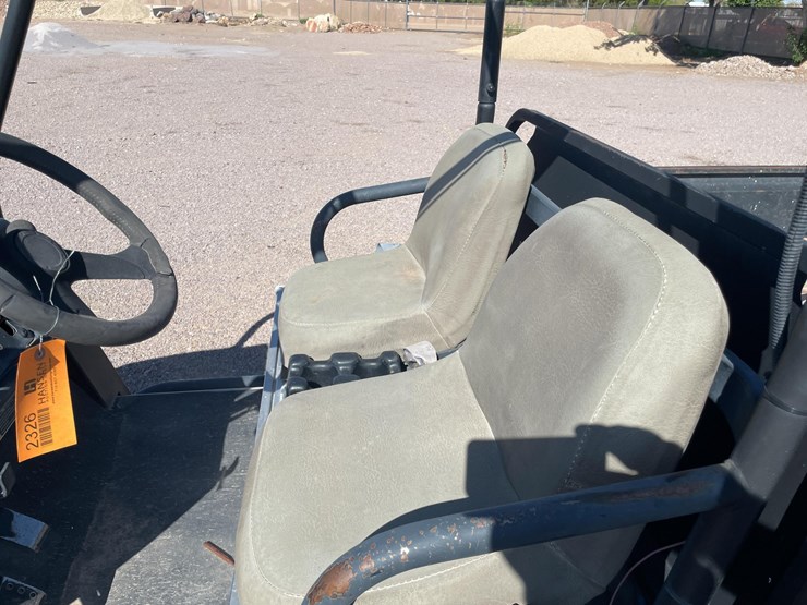 club-car-carryall-294-image-18