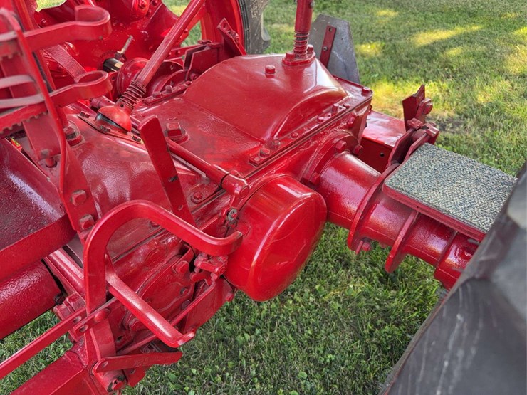1937-farmall-f-12-image-37