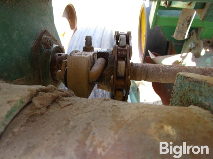 john-deere-7000-image-19