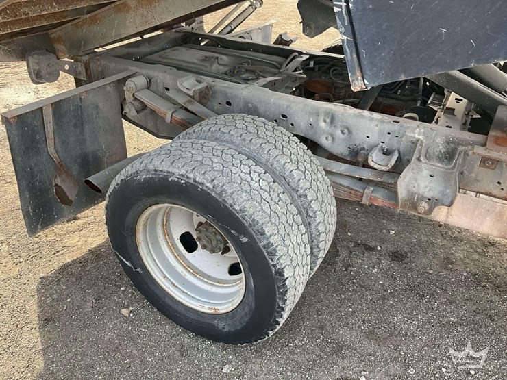 2015-ford-f350-image-18