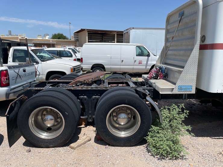 1988-kenworth-w923-image-4