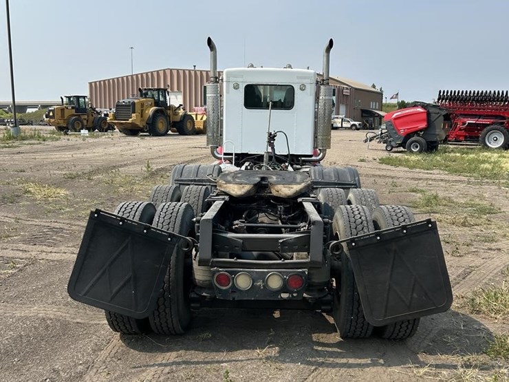 2007-kenworth-w900-image-6
