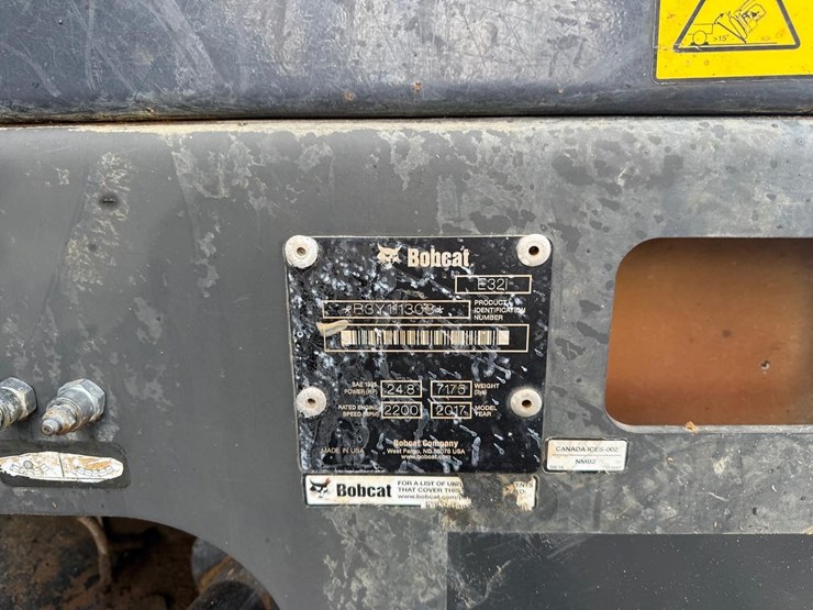 2017-bobcat-e32i-image-27