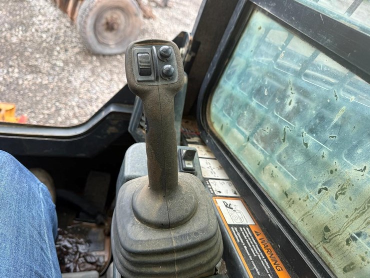 2021-deere-333g-image-20