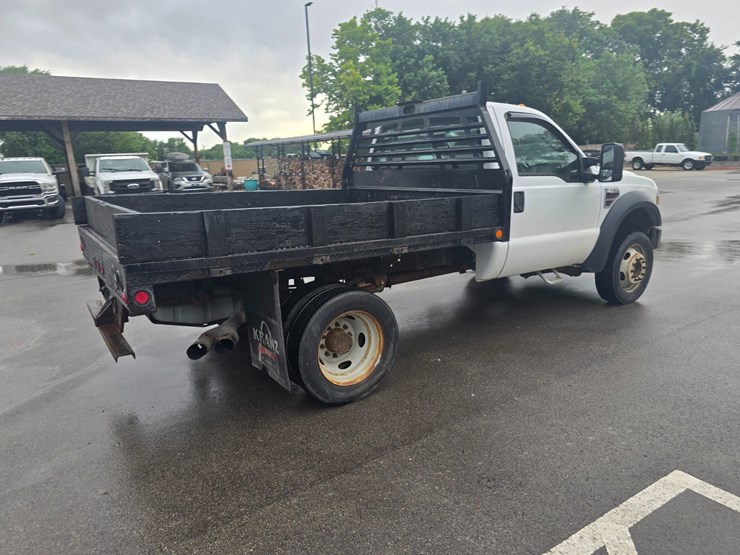 2008-ford-f550-image-15
