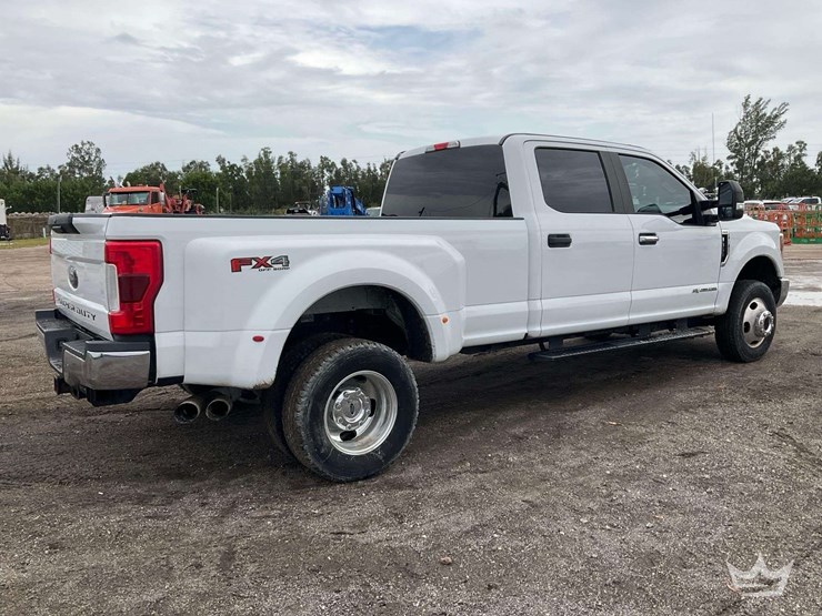 2017-ford-f350-image-3