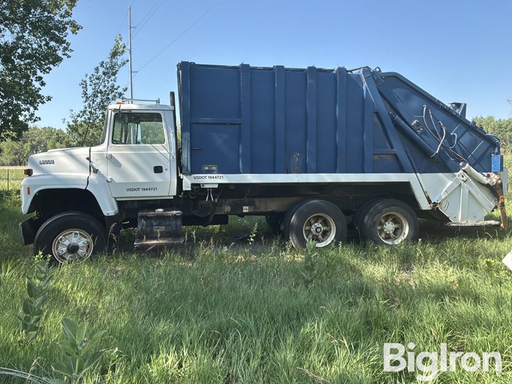 1995-ford-l8000-image-8