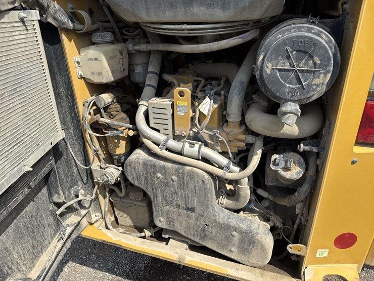 caterpillar-259d3-image-10