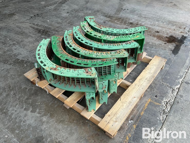 john-deere-x-9-small-wire-concaves-image-1
