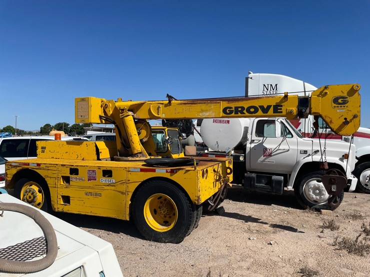 #2257-•-grove-crane-image-1