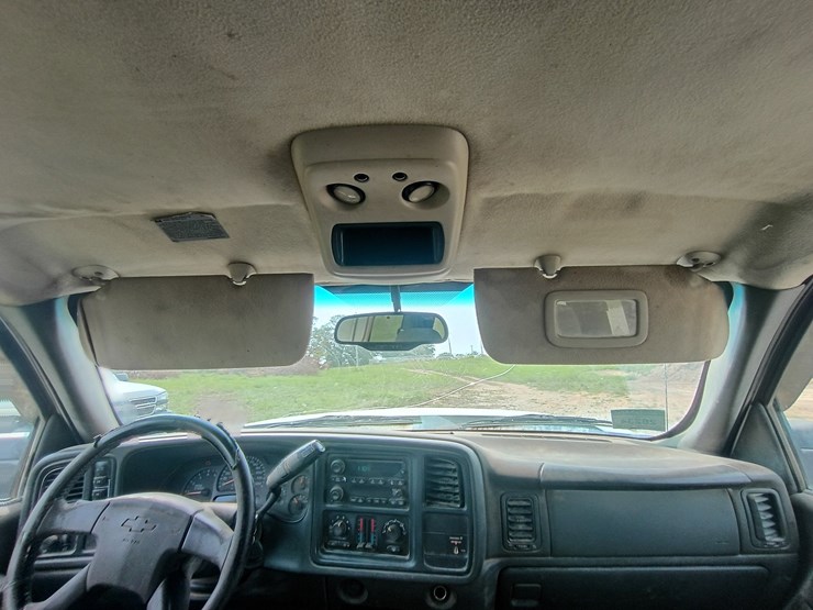 2006-chevrolet-silverado-3500-image-55