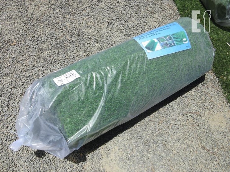 3.3'-x-49.2'-artificial-turf-roll-image-1