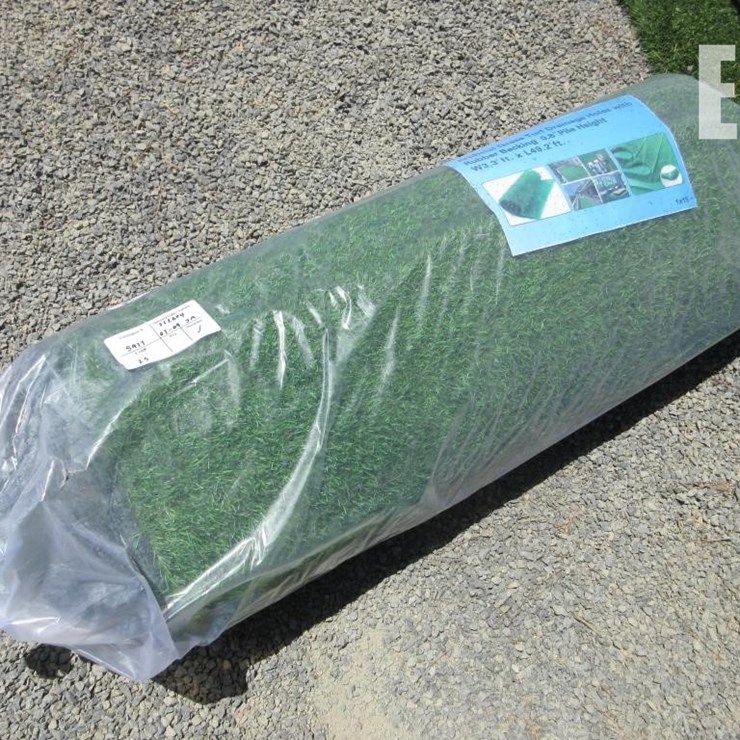 3.3' X 49.2' ARTIFICIAL TURF ROLL