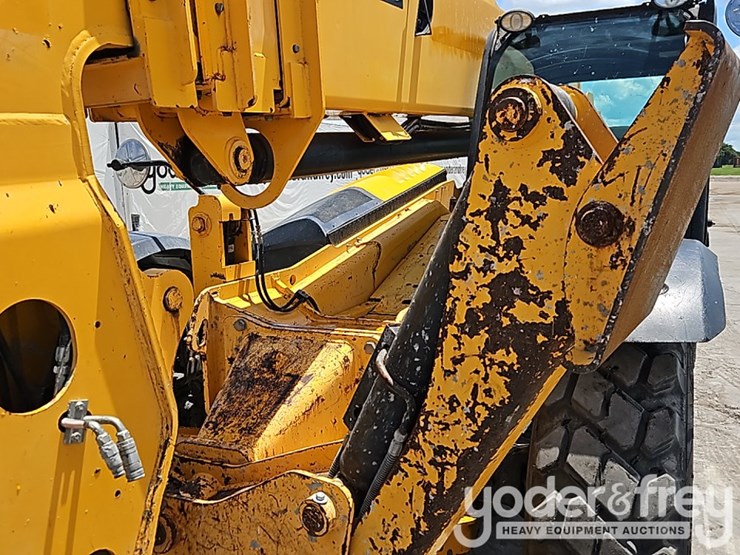 2016-jcb-510-56-image-16