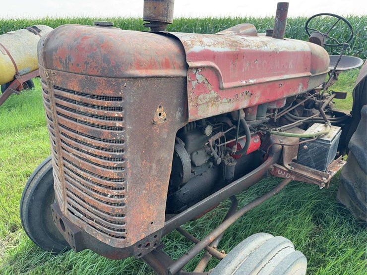 international-mccormick-deering-wd-9-image-12