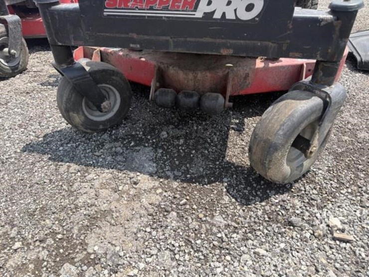 snapper-pro-zero-turn-mower-(non-running)-image-8