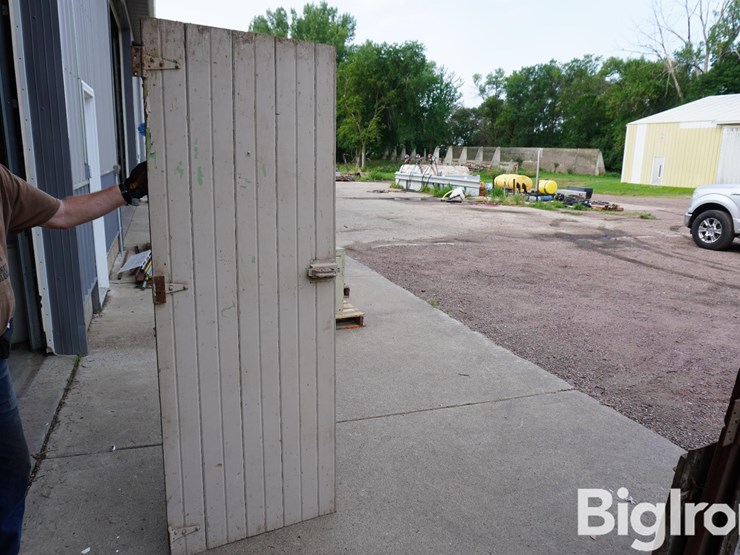barn-doors-image-19