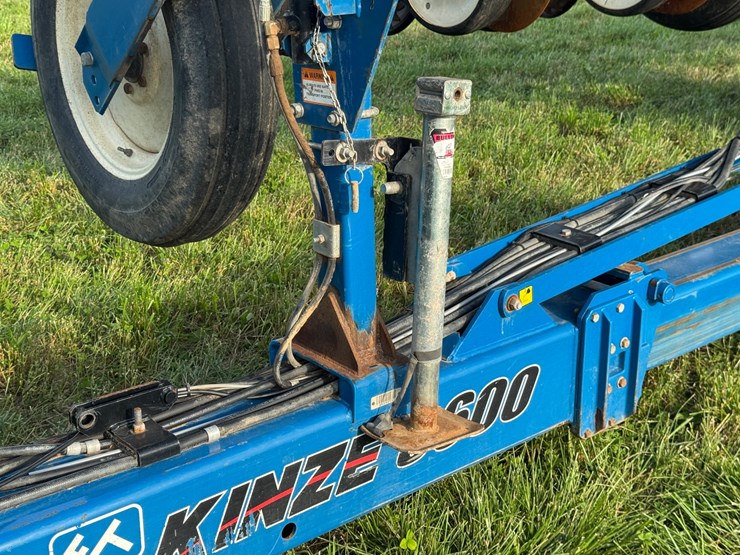 kinze-3600-image-14