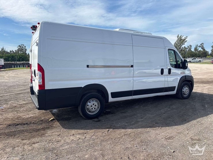 2022-ram-promaster-3500-image-3