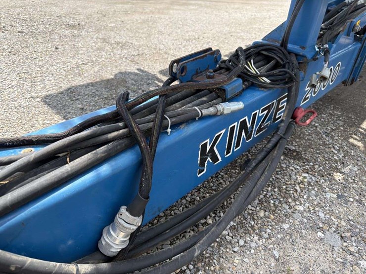 kinze-2600-image-10