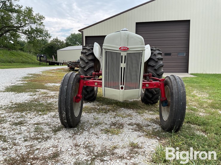 ford-8n-image-2