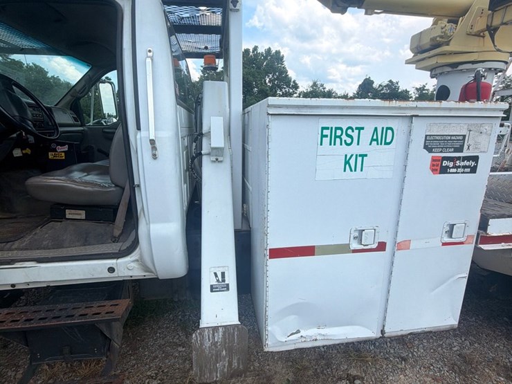 2001-ford-f750-image-13