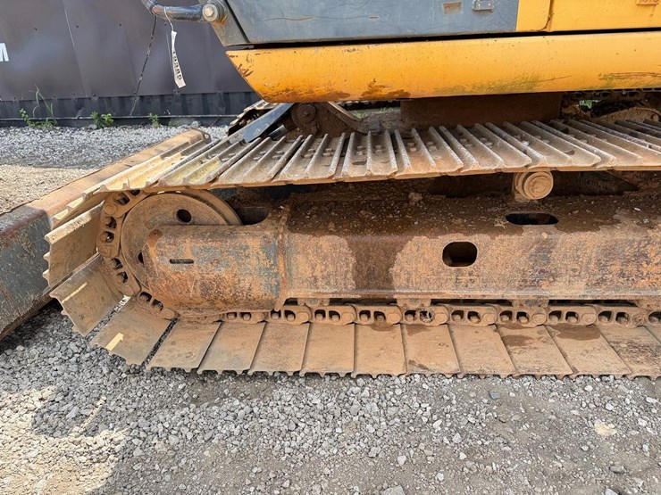 deere-80c-image-17
