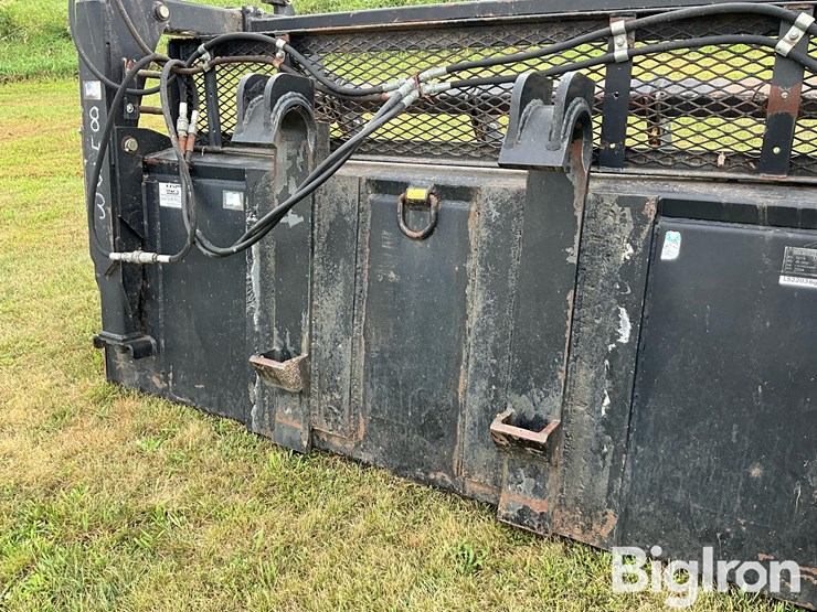 john-deere-8-image-9