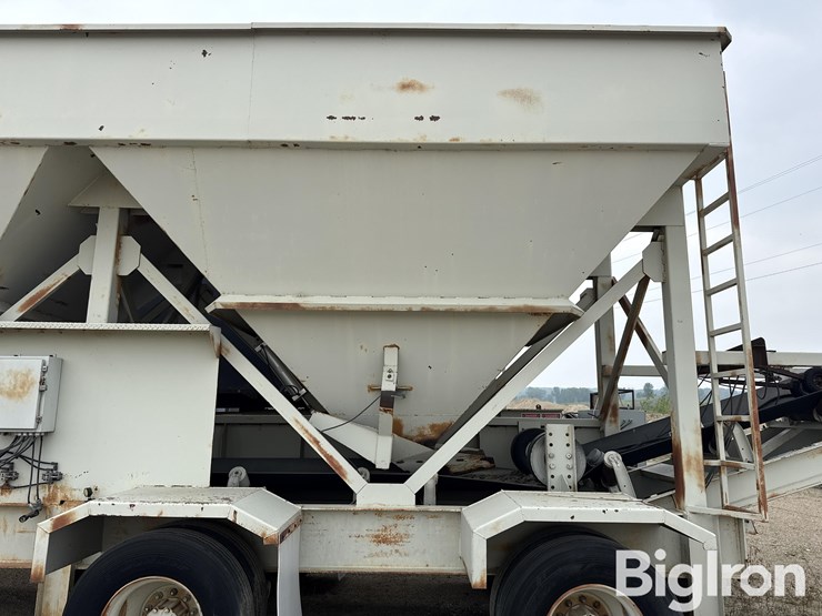 2000-homemade-3-feed-bin-on-t/a-carrier-image-14