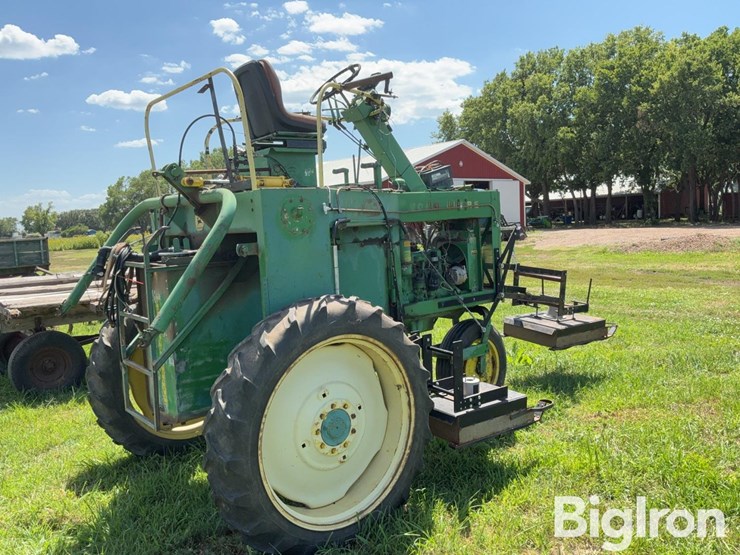 john-deere-700-image-5