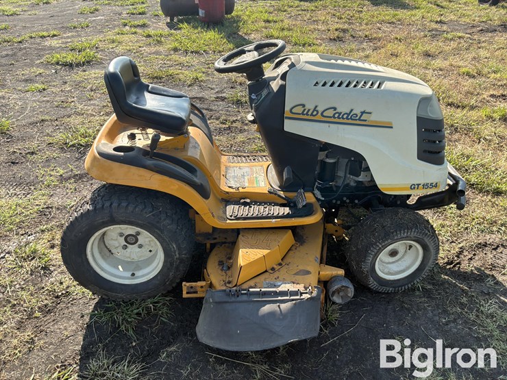 cub-cadet-gt1554-image-4