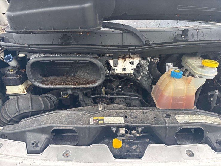 2014-dodge-3500-image-10