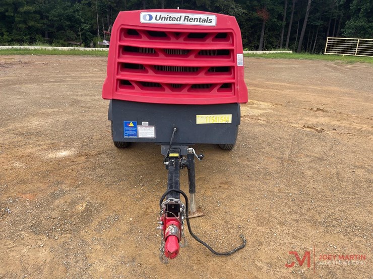 2022-cp-cps185-100-towable-air-compressor-image-8