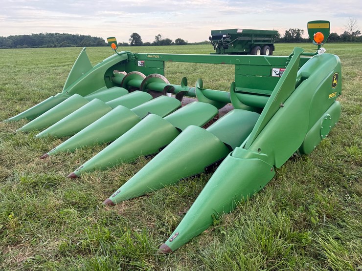 john-deere-606c-image-1