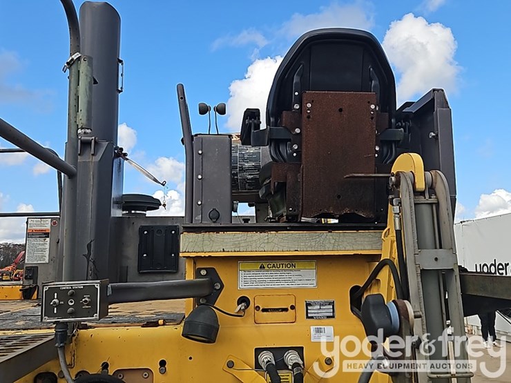 2009-volvo-pf6110-image-31