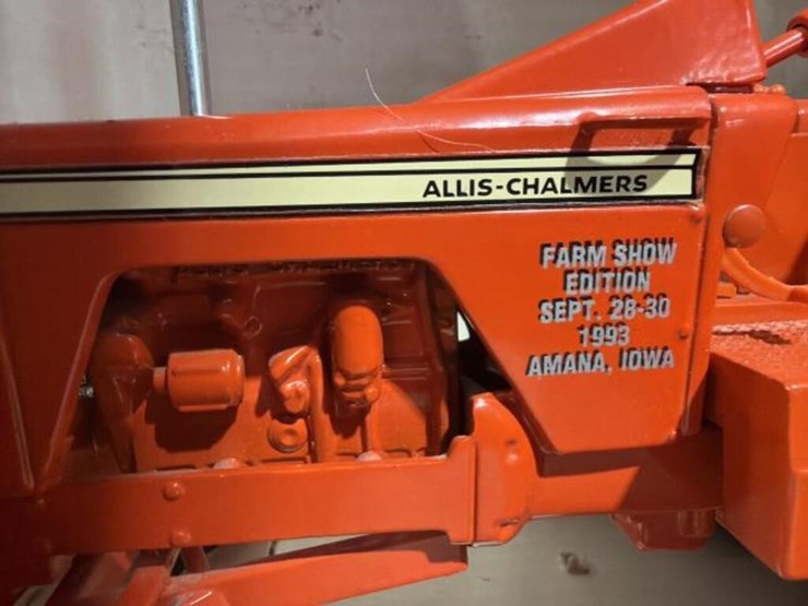 allis-chalmers-one-ninety-toy-tractor-image-3